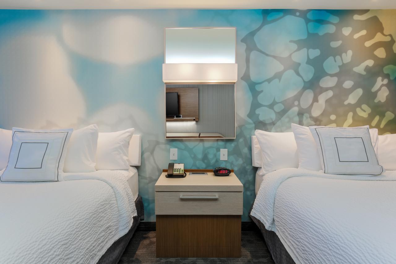 Courtyard By Marriott Dallas Midlothian At Midlothian Conference Center Buitenkant foto