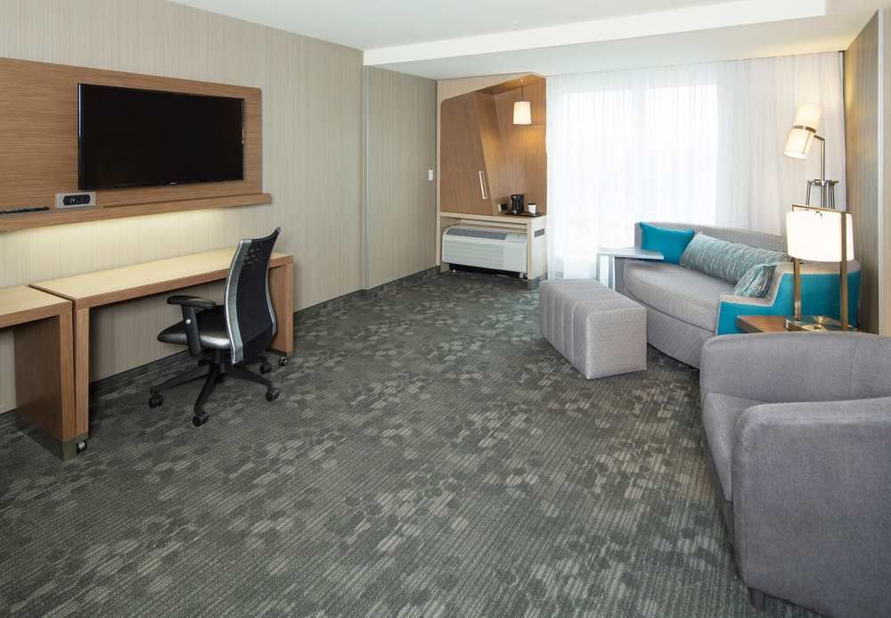 Courtyard By Marriott Dallas Midlothian At Midlothian Conference Center Buitenkant foto