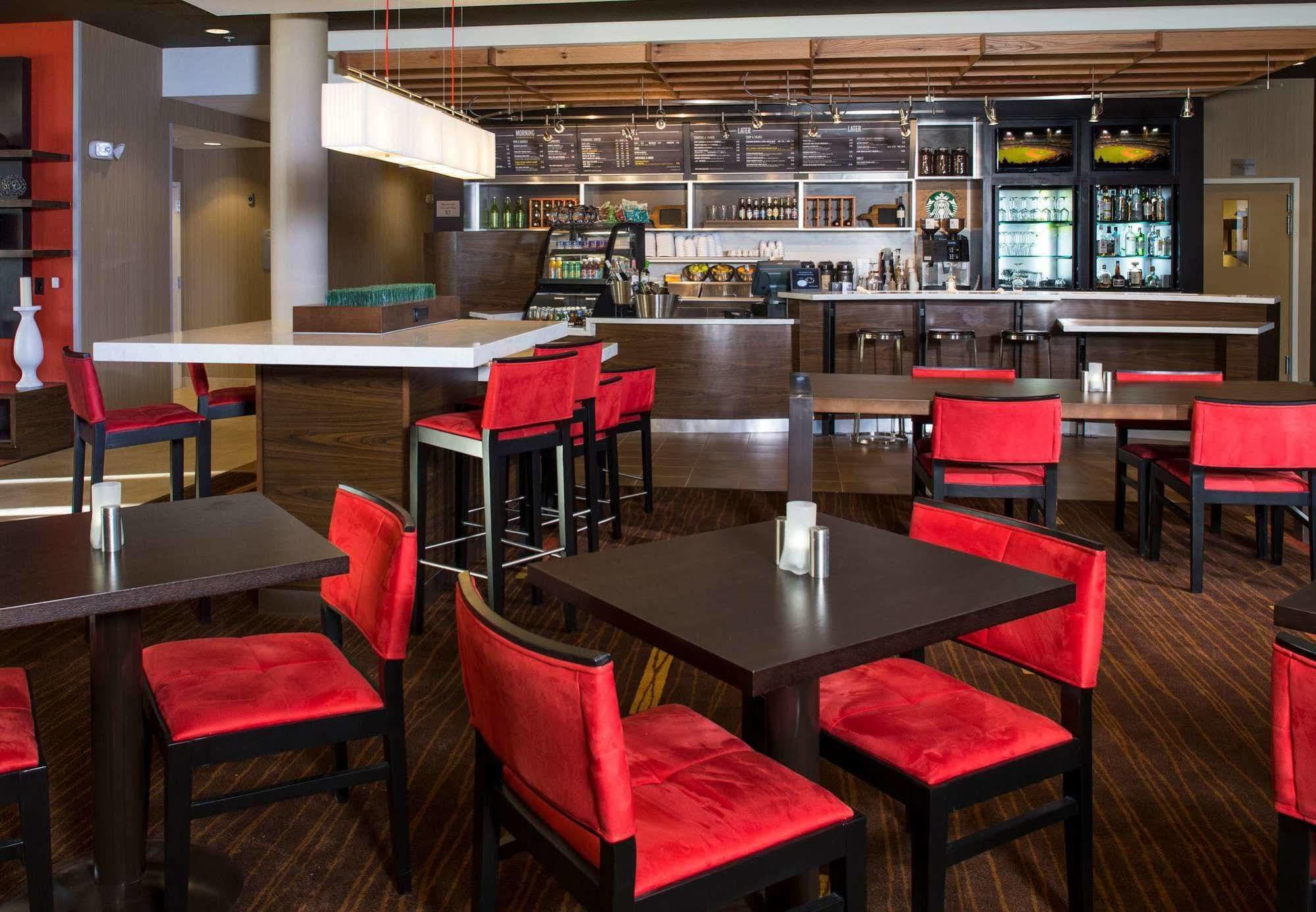 Courtyard By Marriott Dallas Midlothian At Midlothian Conference Center Buitenkant foto
