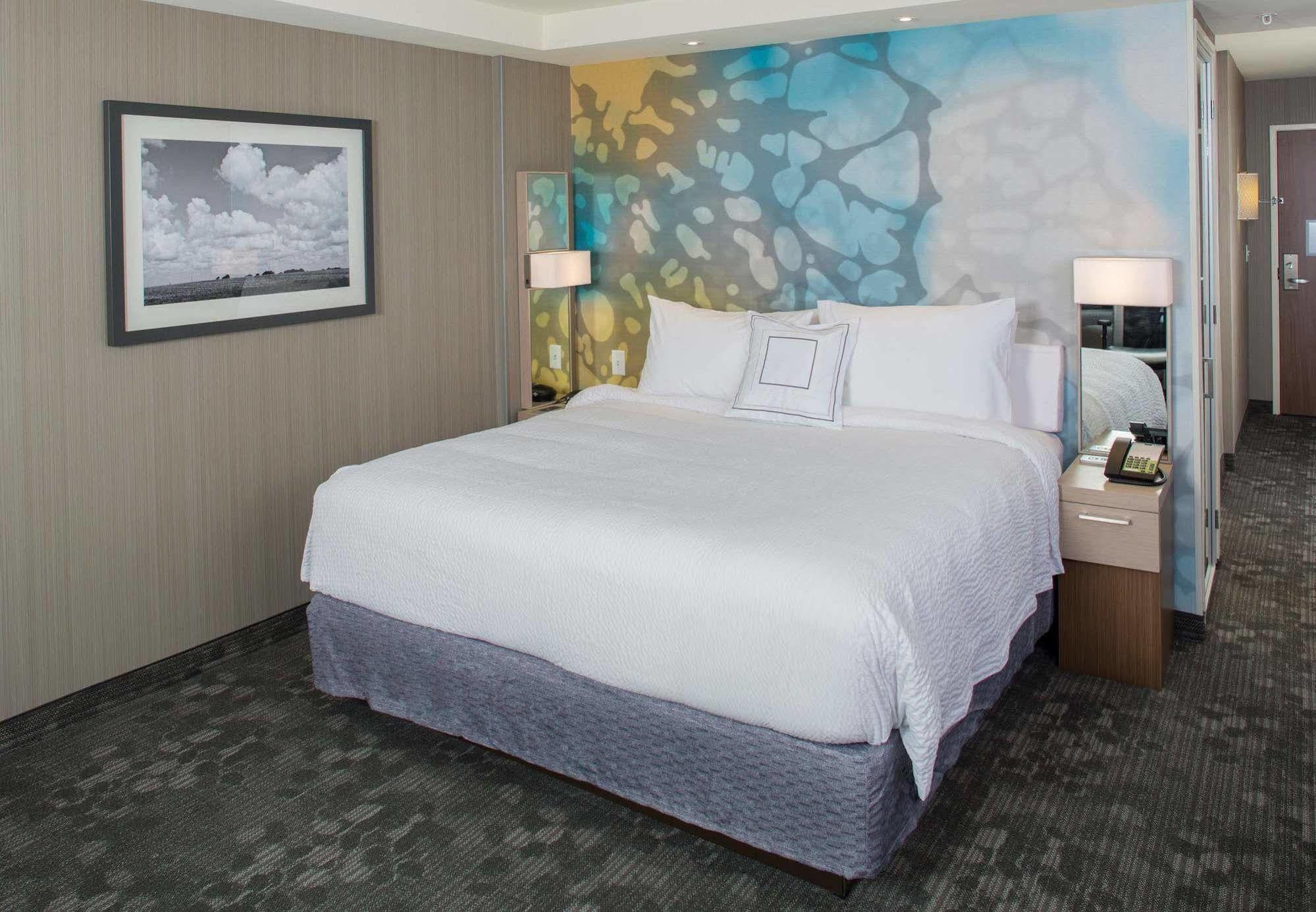 Courtyard By Marriott Dallas Midlothian At Midlothian Conference Center Buitenkant foto