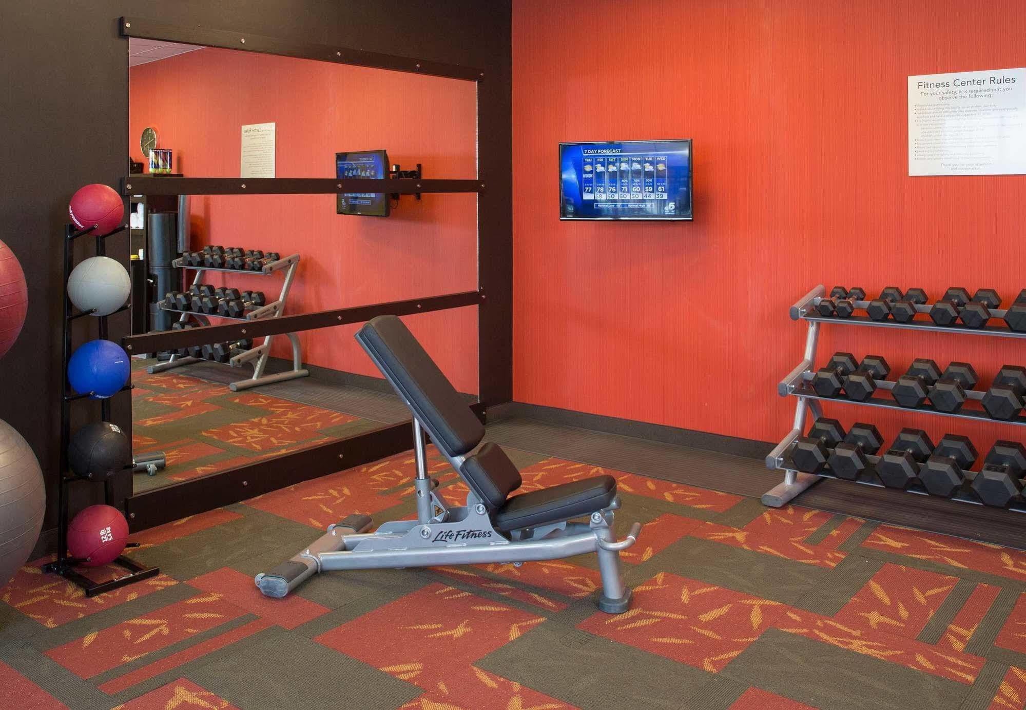 Courtyard By Marriott Dallas Midlothian At Midlothian Conference Center Buitenkant foto